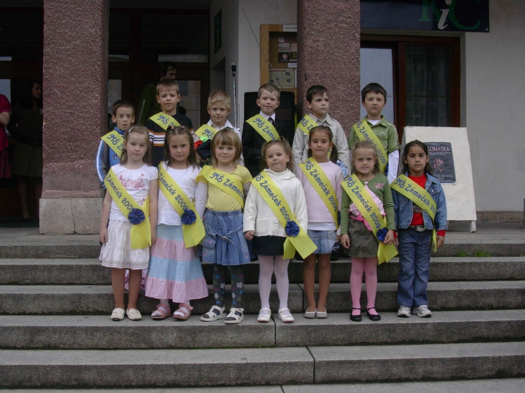 posl zvoneni 2009  06.jpg